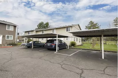 3305 E Vittoria Way #24, Newberg, OR 97132 - Photo 2