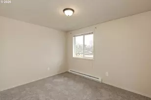 3305 E Vittoria Way, Newberg, OR 97132 - Photo 16