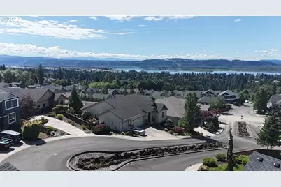 2339 N 6th St, Washougal, WA 98671 - Photo 2