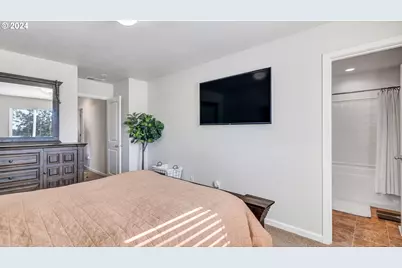 330 Forest Ln, Molalla, OR 97038 - Photo 18