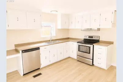 2040 Nougat Ct, Salem, OR 97306 - Photo 2