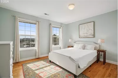 11989 SE Sovereign Dr, Happy Valley, OR 97086 - Photo 18