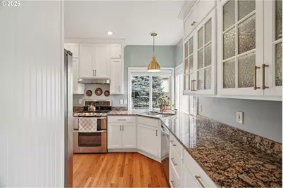 11989 SE Sovereign Dr, Happy Valley, OR 97086 - Photo 10