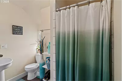 7521 N Gloucester Ave, Portland, OR 97203 - Photo 28