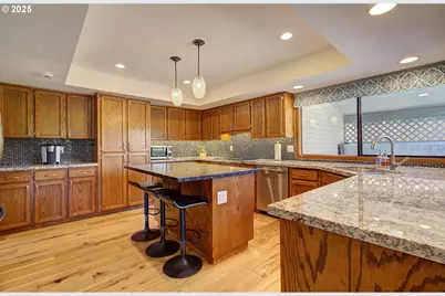 1922 NW 112th Cir, Vancouver, WA 98685 - Photo 10