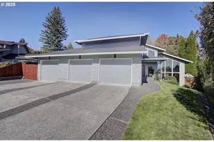 1922 NW 112th Cir, Vancouver, WA 98685 - Photo 2