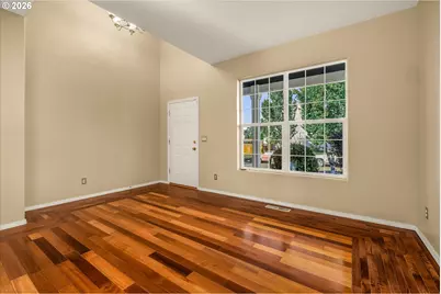 2548 Edgewater Dr, Woodburn, OR 97071 - Photo 2