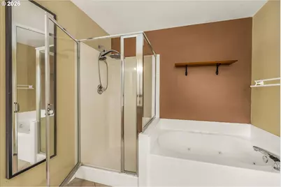 2548 Edgewater Dr, Woodburn, OR 97071 - Photo 16