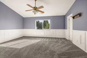2548 Edgewater Dr, Woodburn, OR 97071 - Photo 14