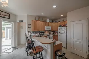 1036 9th St, Florence, OR 97439 - Photo 14