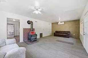 92278 Carson St, Marcola, OR 97454 - Photo 6
