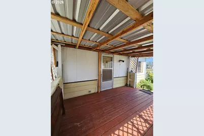 1267 Tucker Rd #18, Hood River, OR 97031 - Photo 4