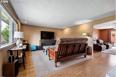 2465 17th St, Springfield, OR 97477 - Photo 6