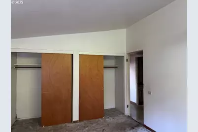 1038 President St, Eugene, OR 97401 - Photo 12