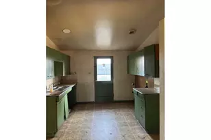 1038 President St, Eugene, OR 97401 - Photo 6