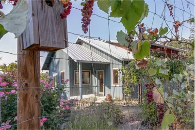 31212 Camas Ln, Eugene, OR 97405 - Photo 6