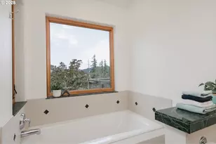 31212 Camas Ln, Eugene, OR 97405 - Photo 24