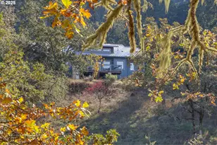 31212 Camas Ln, Eugene, OR 97405 - Photo 8