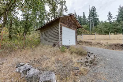 31212 Camas Ln, Eugene, OR 97405 - Photo 32