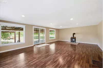 37625 Sunset Ln, Brownsville, OR 97327 - Photo 14