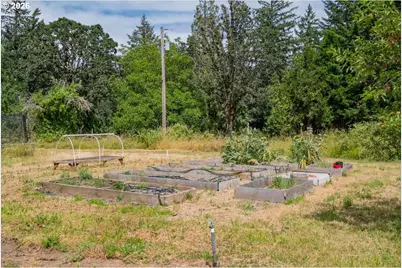 37625 Sunset Ln, Brownsville, OR 97327 - Photo 22