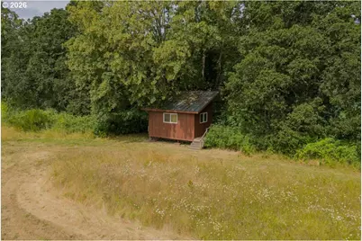 37625 Sunset Ln, Brownsville, OR 97327 - Photo 26