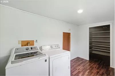 37625 Sunset Ln, Brownsville, OR 97327 - Photo 18