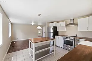 37625 Sunset Ln, Brownsville, OR 97327 - Photo 8