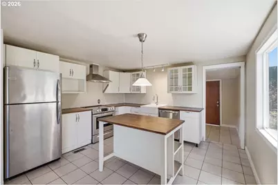 37625 Sunset Ln, Brownsville, OR 97327 - Photo 8