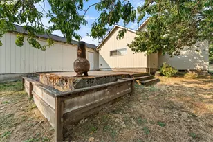 254 N 6th St, Saint Helens, OR 97051 - Photo 26