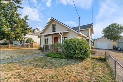 254 N 6th St, Saint Helens, OR 97051 - Photo 2