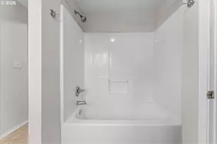 254 N 6th St, Saint Helens, OR 97051 - Photo 16