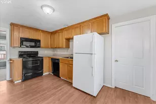 254 N 6th St, Saint Helens, OR 97051 - Photo 10