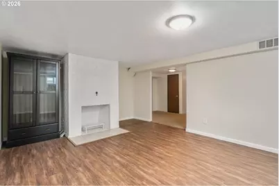 10919 SE Mill Ct, Portland, OR 97216 - Photo 26