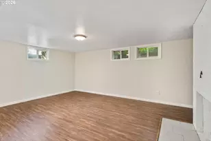 10919 SE Mill Ct, Portland, OR 97216 - Photo 28