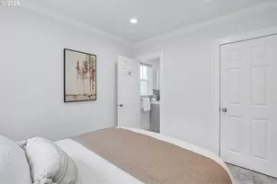 2817 NE Weidler St, Portland, OR 97232 - Photo 10