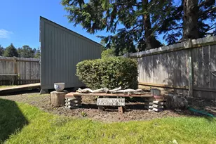 1265 34th Pl, Florence, OR 97439 - Photo 28