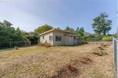 1771 Milligan Ave, Coos Bay, OR 97420 - Photo 4