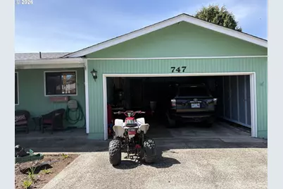 747 Evergreen Loop, Reedsport, OR 97467 - Photo 2