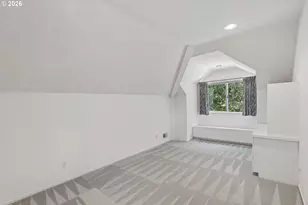 10838 S Southridge Dr, Portland, OR 97219 - Photo 18