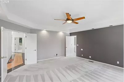 10838 S Southridge Dr, Portland, OR 97219 - Photo 14