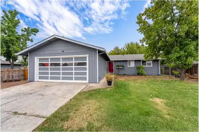 2098 Delta Waters Rd, Medford, OR 97504 - Photo 1