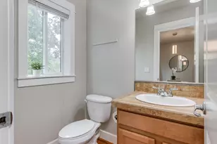 4819 SW Beaverton Hillsdale Hwy SW, Portland, OR 97221 - Photo 12