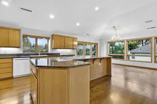 2277 SW Nancy Pl, Gresham, OR 97080 - Photo 10