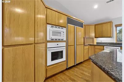 2277 SW Nancy Pl, Gresham, OR 97080 - Photo 12