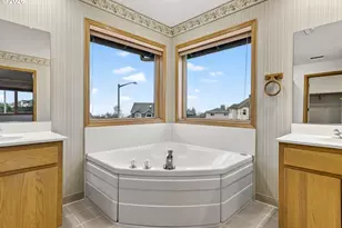 2277 SW Nancy Pl, Gresham, OR 97080 - Photo 20