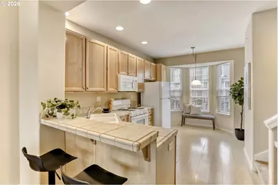 15487 Brianne Ct, Lake Oswego, OR 97035 - Photo 12