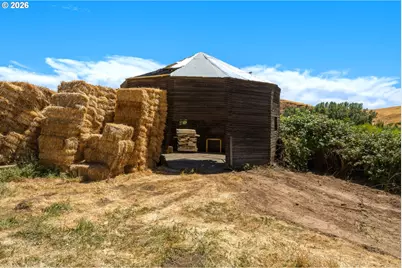 54884 Day Rd, Milton-Freewater, OR 97862 - Photo 10