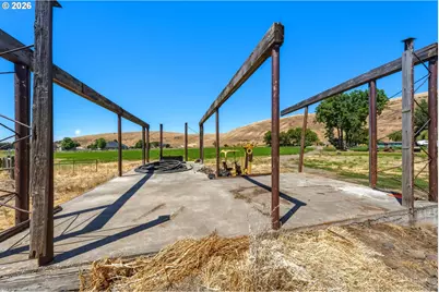 54884 Day Rd, Milton-Freewater, OR 97862 - Photo 8