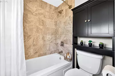 2116 NE 142nd Ave, Portland, OR 97230 - Photo 32